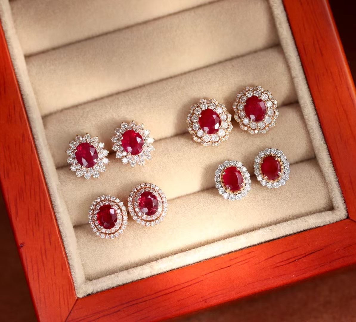 18K金鴿血紅寶石鑽石耳釘